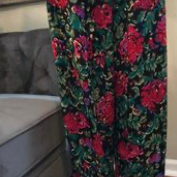 Vintage Victoria's Secret Satin Lounge PJ set size M pants and top - Picture 3 of 8